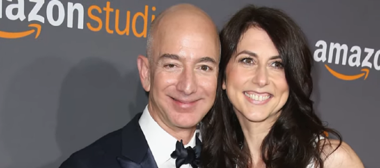 Amazon, tra Bezos e la ex moglie divorzio miliardario